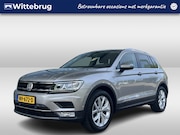Volkswagen Tiguan - 1.4 TSI ACT Highline / Virtual cockpit / Led / Trekhaak / Al