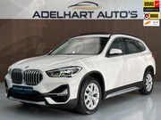 BMW X1 - SDrive18i Executive Automaat / Panorama dak / Navigatie full