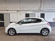 Peugeot 208 - 1.2 VTi Allure 12mnd garantie