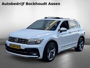 Volkswagen Tiguan - 1.5 TSI Highline Business R | Panorama Dak | Stoelverwarming