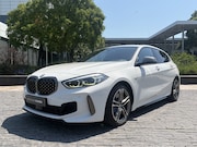 BMW 1-serie - M135i xDrive High Executive Edition / Head up / Driving Assi