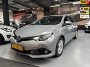 Toyota Auris - 1.8 Hybrid Energy Plus / Navigatie / Trekhaak