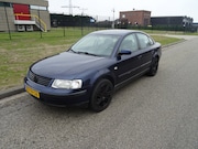 Volkswagen Passat - 1.8-5V Turbo Comfortline