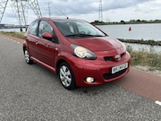 Toyota Aygo - 1.0-12V 2010 116.250 km Nap nwe koppeling airco ijskoud