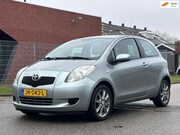 Toyota Yaris - 1.3 VVTi Terra Airco*LM velgen*Dealer onderhouden*APK*Elektr