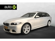 BMW 5-serie - Touring 528i M-Sportpakket / Trekhaak / Panoramadak / HIFI /