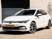 Volkswagen Golf - 1.5 eTSI Style IQ Light | Camera | Massage | Memory