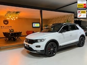 Volkswagen T-Roc - 1.5 TSI Sport Business R|Automaat|ACC|Pano|19" Zwarte Velgen