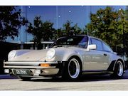 Porsche 911 - 930 3.0 Turbo Coupé / Hell Bronze / Tartan Interior