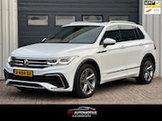 Volkswagen Tiguan - 1.5 TSI R-Line Business+ PANO / 90.910 NAP