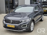 Volkswagen T-Roc - 1.5 TSI Sport Executive Automaat Trekhaak Carplay Dig Dash C