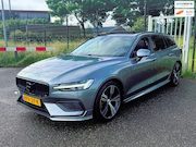 Volvo V60 - 2.0 T8 390PK Recharge AWD R-Design Panodak LED Trekhaak 19in
