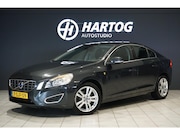 Volvo S60 - 1.6 T3 Summum + NAVIGATIE / BLUETOOTH / LMV