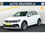 Volkswagen Tiguan - 2.0 TSI 4Motion R-Line Panorama / Opendak / ACC / Navigatie 