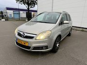 Opel Zafira - 2.2 Cosmo Automaat APK 11-05-2027 Cruise Climate Trekhaak Pa