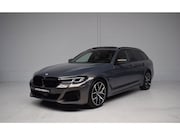 BMW 5-serie - 530e xDrive M-SPORT PANORAMADAK / M-SPORTSTOELEN / 4 WIELSTU