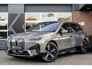BMW iX - xDrive40 Sportpakket | Driving Ass. Prof. | 360 Camera | Hea