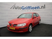 Nissan Almera - 1.5 keurige hatchback met airco met bij aflevering