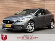 Volvo V40 Cross Country - 1.5 T3 Polar+ Luxury Panodak / Leer / Memory / Harmen/Kardon