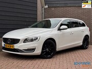 Volvo V60 - 1.5 T2 Momentum | Automaat | Leder | Camera | Schuif-/kantel
