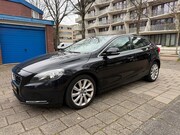 Volvo V40 - 1.6 D2 Summum Leder Cruise Black Edition