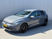 Volkswagen Golf - 1.5 eTSI 150PK Style Automaat Navigatie/Camera/Adaptive-crui