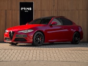 Alfa Romeo Giulia - 2.2 Sprint | Panoramadak | Veloce stoelen | Carplay | Adapt.