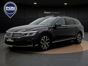 Volkswagen Passat - Variant 1.4 TSI PHEV GTE Business | Pano dak | Elek Achterkl