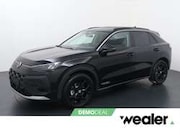 Volkswagen T-Roc - 1.5 eTsi 116pk DSG Life First Edition | 18" Black