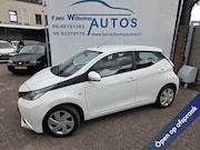 Toyota Aygo - 1.0 VVT-i x-play Navi Camera nieuwe koppeling