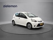 Toyota Aygo - 1.0 VVT-i Now 5 Deurs - Airco, Navi, Trekhaak, Nieuwe APK!