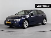 Volkswagen Golf - 1.5 TSI Life 130 PK| Dealeronderhouden | Navigatie | Stoelve