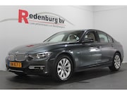 BMW 3-serie - 320i Executive - Automaat - Navi / Bluetooth / Cruise