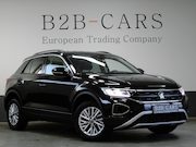 Volkswagen T-Roc - 1.5 TSI Life | LED | Trekhaak | Virtual | ACC