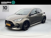 Toyota Yaris - 1.5 Hybrid Executive | Navigatie | Dodehoekdetectie | Parkee