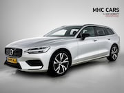 Volvo V60 - 2.0 B3 Momentum Advantage | Trekhaak | Camera | Carplay | Cr