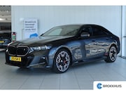 BMW i5 - eDrive40 M Sport Pro Edition 84 kWh ''OP AFSPRAAK'' | Adapt.