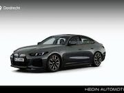 BMW i4 - eDrive40 84 kWh M-Sport Pro | Trekhaak | 19" | Hif