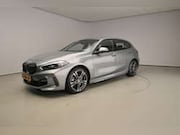 BMW 1-serie - 1 Serie 5-deurs 118i | M-Sportpakket | LED | Navig