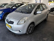 Toyota Yaris - 1.3 VVTi Sol MMT Automaat