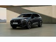 Audi Q3 - 1.5 e-hybrid S edition | Trekhaak | SONOS | 360 camera | Pan