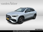 Mercedes-Benz GLA-Klasse - 250e AMG // Trekhaak // Panorama dak // Memory // Sfeerverli