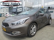 Kia Ceed - 1.6 GDI Super Pack nw model , vol extra`s , airco ecc