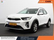 Kia Stonic - 1.0 T-GDi MHEV DynamicLine Trekhaak Camera Parkeer sensoren 