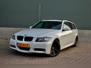 BMW 3-serie - 330i|MOTORREVISIE | PANO | LEER | NAVI |