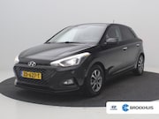 Hyundai i20 - 1.0 T-GDI Premium | Achterbank in delen neerklapbaar | Achte
