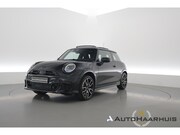 MINI Cooper - 3-Deurs 1.5 C John Cooper Works | Pano | HUD | 360cam + PDC 