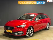 Seat Leon - Sportstourer 1.5 eTSI FR|TREKHAAK|SFEER|CAMERA|KEYLESS|PDC|A