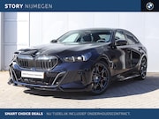 BMW i5 - eDrive40 M Sport / Panoramadak / Trekhaak / Adaptieve LED /