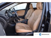 Volvo V40 Cross Country - 1.5 T3 Polar+ Luxury Leder | Panorama | DealerOnderhouden! |